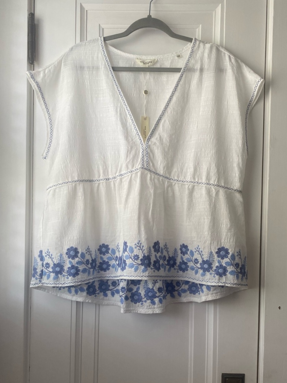 Max Studio London white and blue floral embroidered babydoll top NWT XL